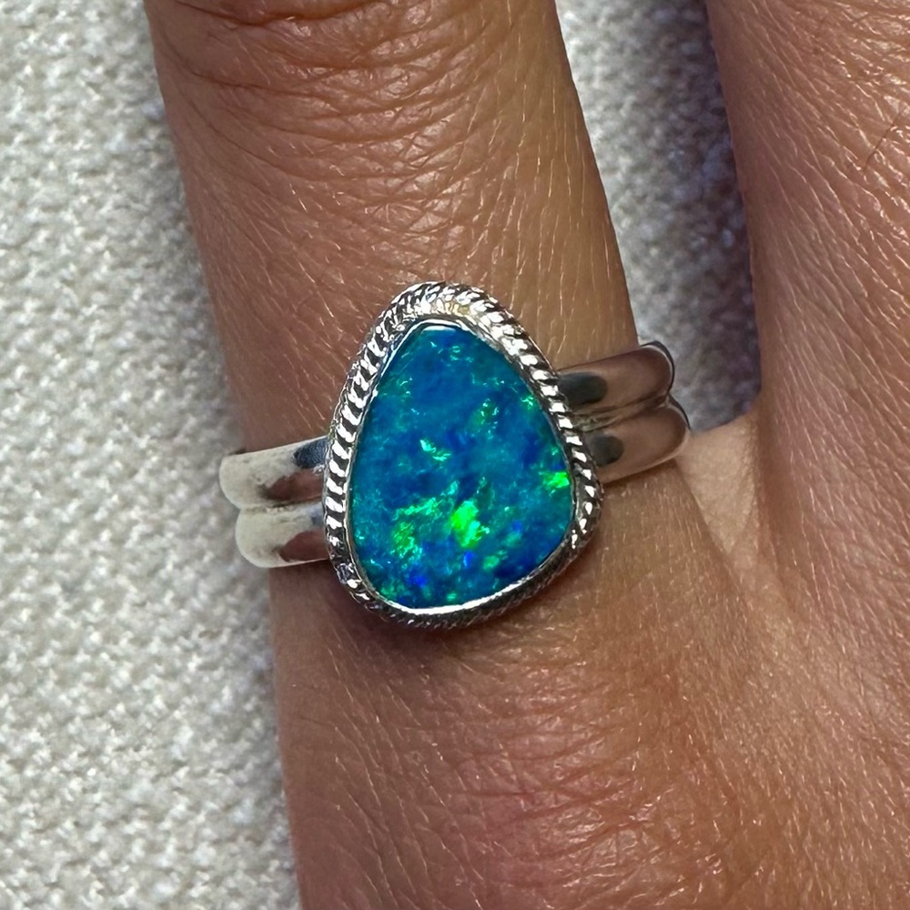 Opal ring - Picture 3 of 3
